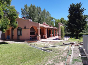 Casa con parque por los caminos del vino